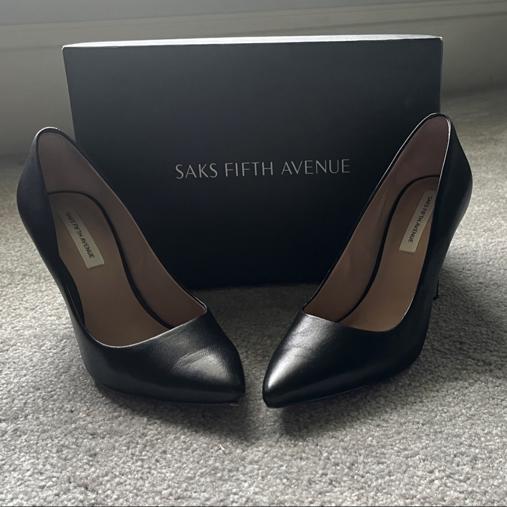 Saks Fifth Avenue Elegant Black Heels